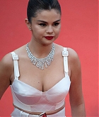 Selena_Gomez_-_The_Dead_Don_t_Die_At_The_72nd_Annual_Cannes_Film_Festival2C_05142019-12~0.jpg
