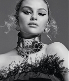 Selena_Gomez_-_Vogue_Australia_-_July_2021.jpg