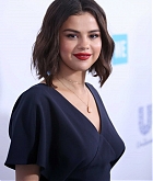 Selena_Gomez_-_WE_Day_California_in_Los_Angeles_on_April_19-19.jpg