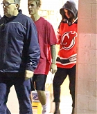 Selena_Gomez_-_Watches_Justin_Bieber_play_Hokey_in_LA_on_November_1-11.jpg