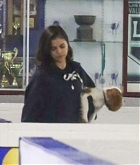 Selena_Gomez_-_Watching_Justin_Bieber_play_Ice_Hockey_in_Los_Angeles_on_November_15-01.jpg