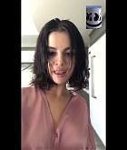 Selena_Gomez_-_Wolves_MV-102.jpg