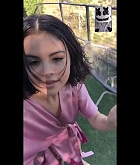 Selena_Gomez_-_Wolves_MV-200.jpg
