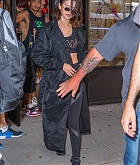 Selena_Gomez_-_in_NYC_on_September_28-11.jpg