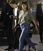 Selena_Gomez_-_leaves_Taylor_Swift_concert_in_Pasadena_on_May_20-04.jpg