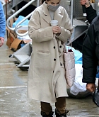 Selena_Gomez_-_seen_on_the_set_of__Only_Murders_In_The_Building__in_New_York2C_02092021_02.jpg