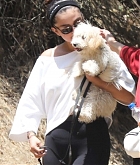 Selena_Gomez_-_takes_new_puppy_for_a_hike_with_friends_in_Los_Angeles2C_07062019-02.jpg