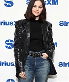 Selena_Gomez_-_visits_the_SiriusXM_Studios2C_New_York_City_-_March_252C_2025_01.jpg