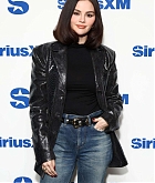 Selena_Gomez_-_visits_the_SiriusXM_Studios2C_New_York_City_-_March_252C_2025_05.jpg