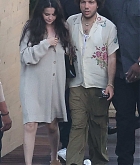 Selena_Gomez___Leaving_Nobu_in_Malibu_06152024_21.jpg