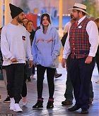 Selena_Gomez_at_Disneyland_in_Anaheim2C_California_-_050719-01.jpg