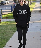 Selena_Gomez_wearing_her_Taylor_Swift_hoodie_out_in_Los_Angeles_-_December_262C_2018-01.jpg