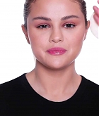 Summer_Day_To_Night_Makeup_With_Selena_Gomez_19.jpg